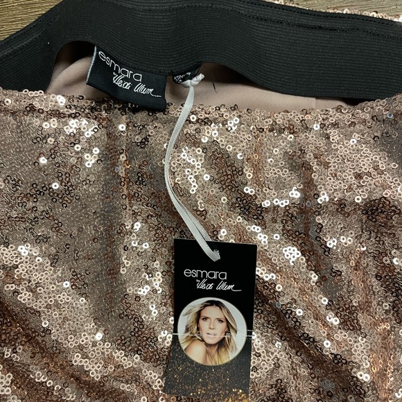 Sequin skirt - Picture 3 of 3